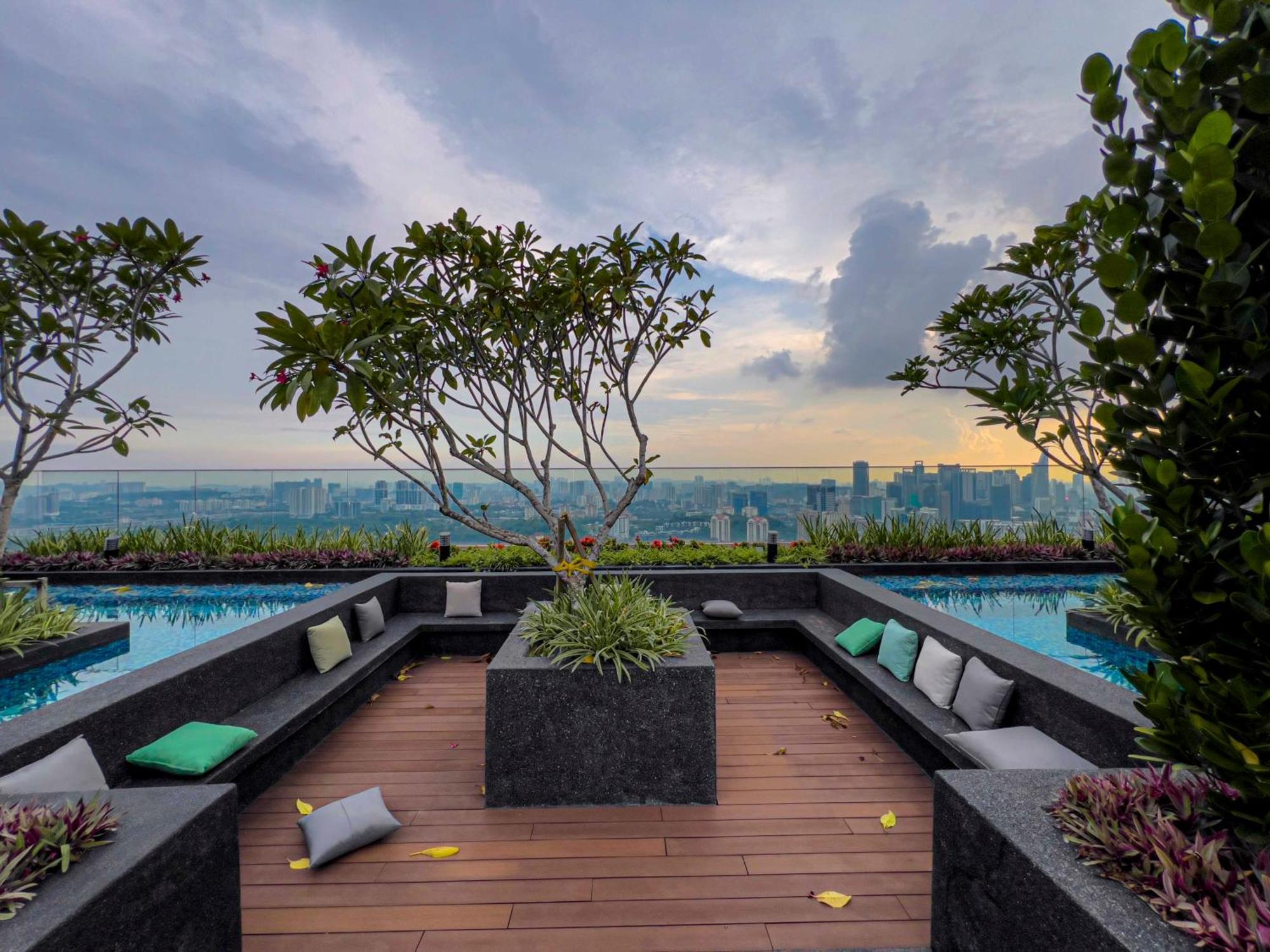 Sky Pool Suites Kl Sentral - Riveria City Kuala Lumpur Buitenkant foto