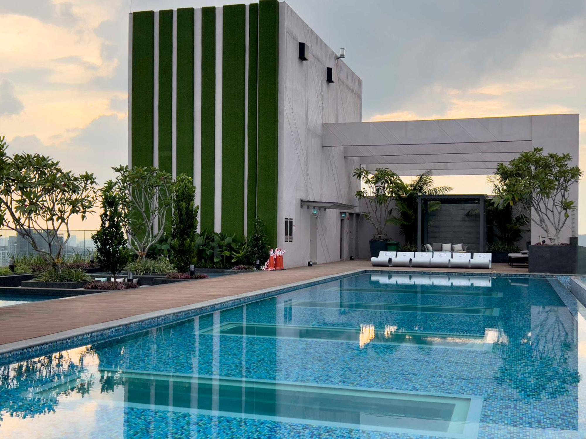 Sky Pool Suites Kl Sentral - Riveria City Kuala Lumpur Buitenkant foto
