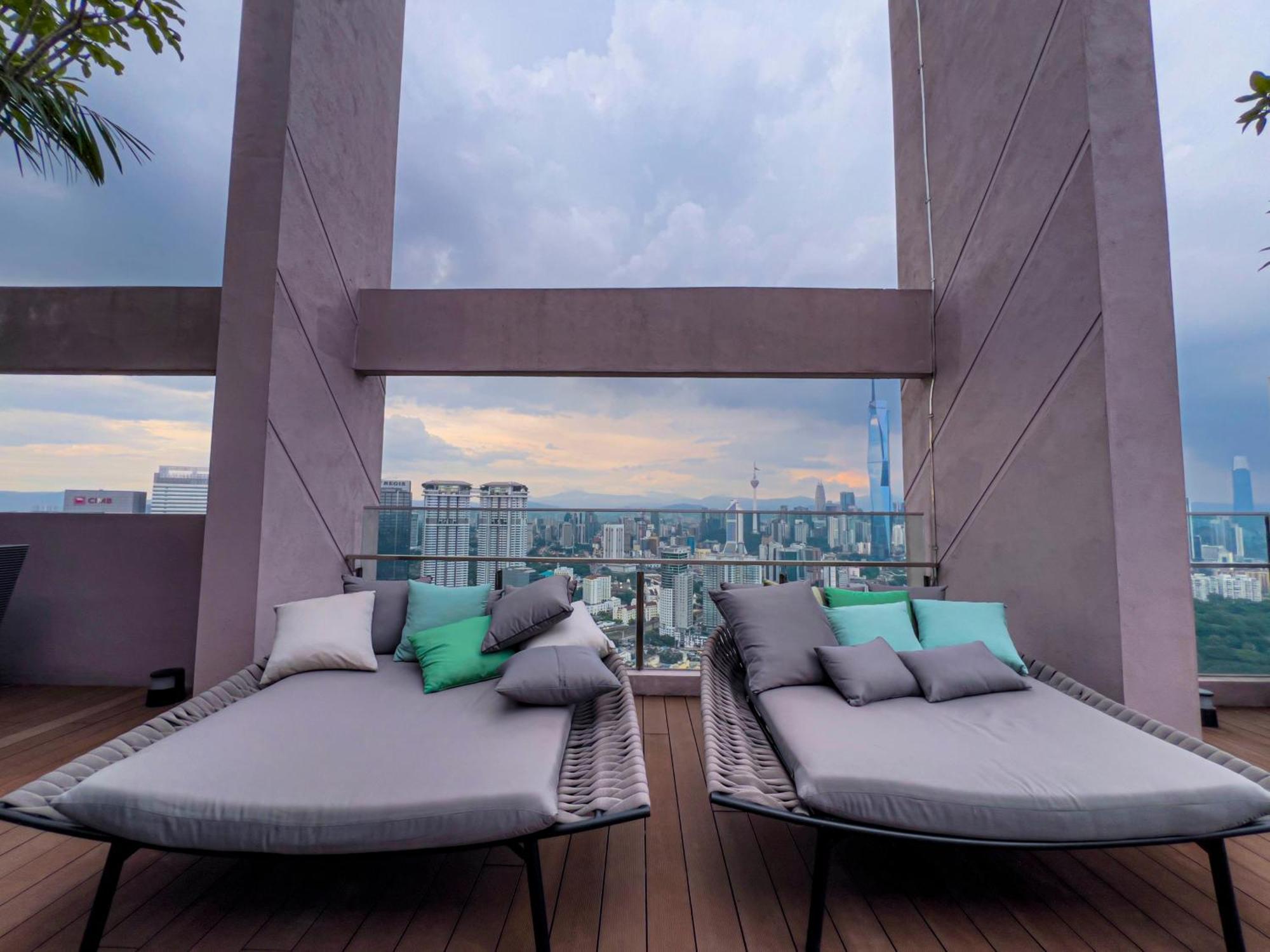 Sky Pool Suites Kl Sentral - Riveria City Kuala Lumpur Buitenkant foto